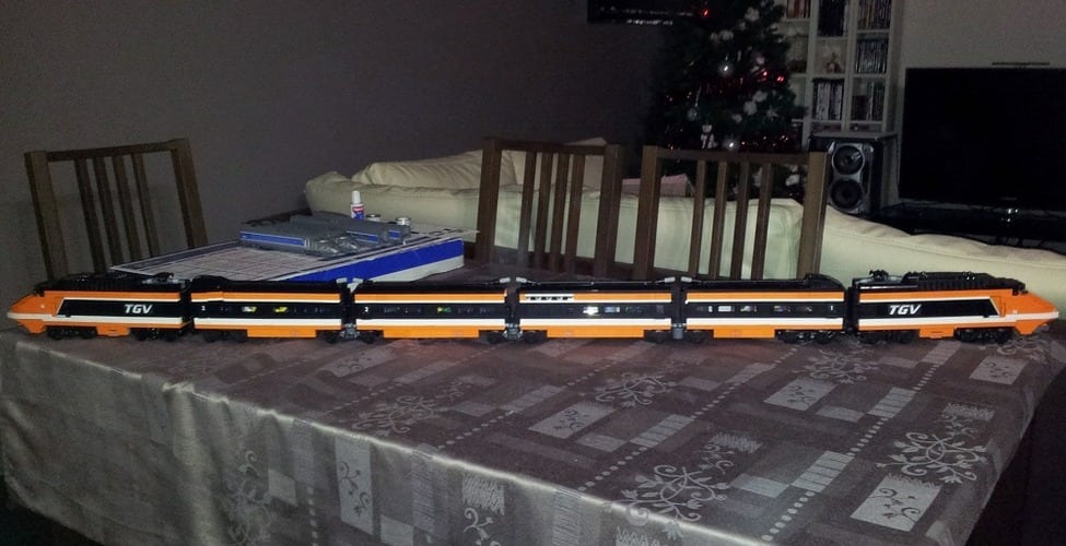 My Horizon Express Custom Transformed in TGV (France) - LEGO Train Tech -  Eurobricks Forums